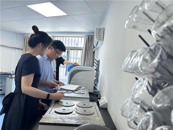 推動綠色生產(chǎn)，嚴(yán)守生態(tài)底線——市市場監(jiān)管與生態(tài)環(huán)境局聯(lián)合監(jiān)督檢查紀(jì)實(shí)